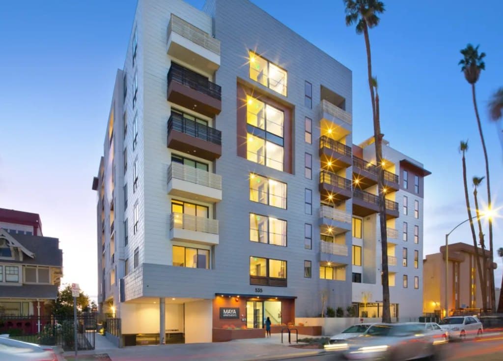 535 S Kingsley Dr Apt 212 · Los Angeles